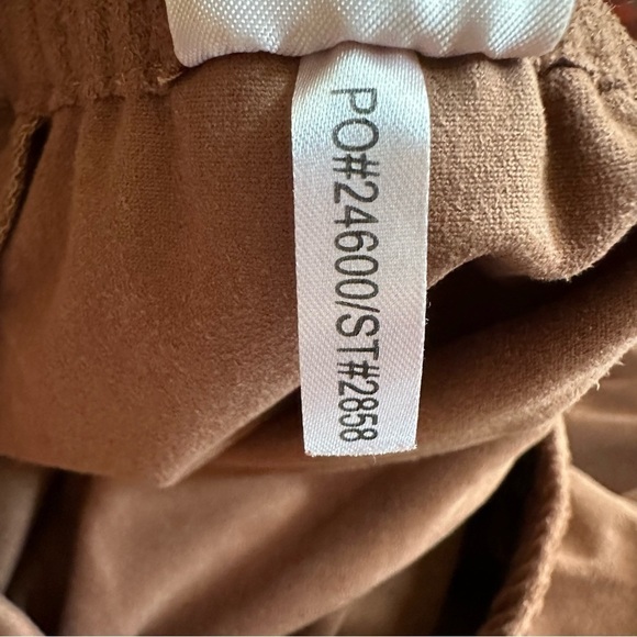 Lysse Sz Large Vegan Suede Brown Wide Leg Crop Pants - Picture 4 of 4